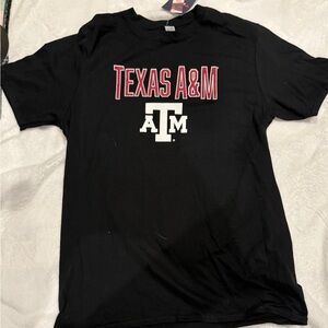 Texas A&M black shirt NWT
Men’s M
